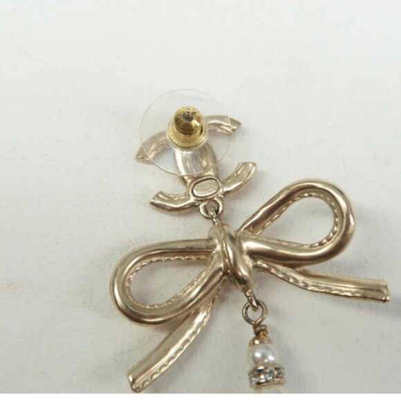100% Authentic Chanel Faux Pearl & Strass CC Drop Earrings - Picture 6 of 12